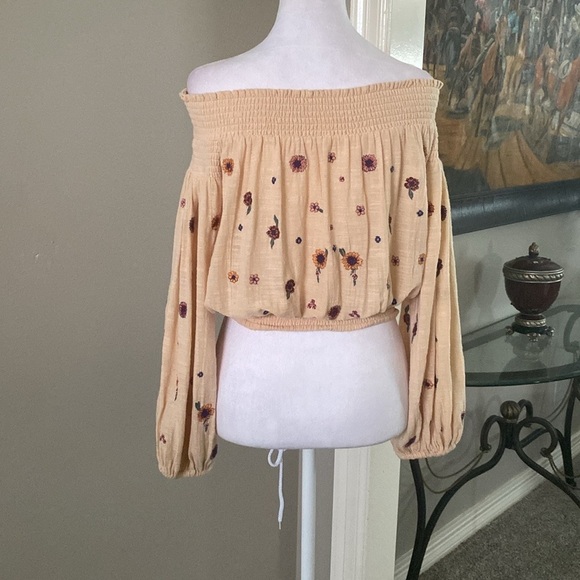 Free People Floral Cotton Embroidered Off-Shoulder Top Blouse size S - Picture 6 of 10